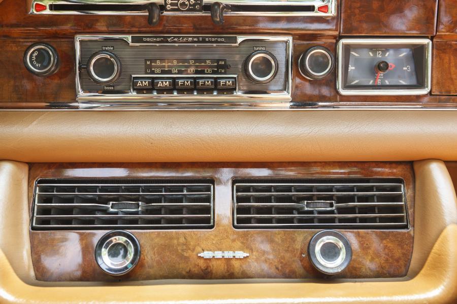  Mercedes-Benz 280 SE Cabriolet 1970 года  (фото 6 из 23)